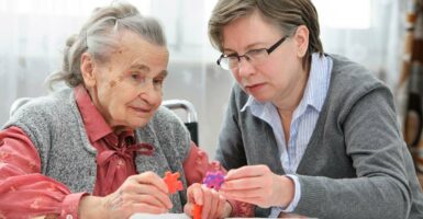 How to Manage Challenging Dementia Behaviour